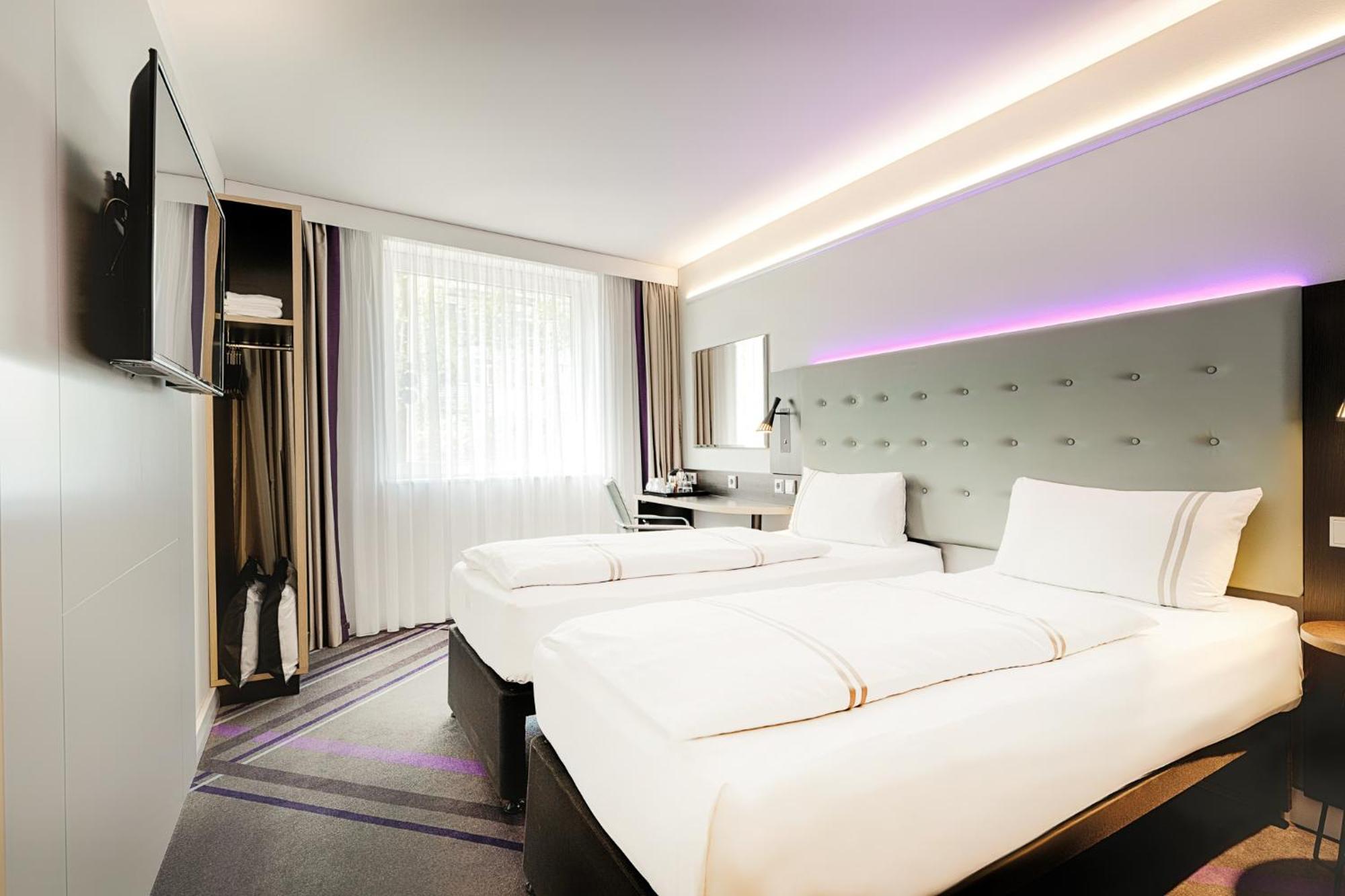 Premier Inn Berlin City Centre ภายนอก รูปภาพ
